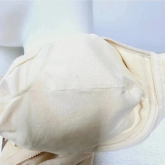 Amoena Greta Mastectomy cotton pocket bra 40C NWT - Picture 2 of 9